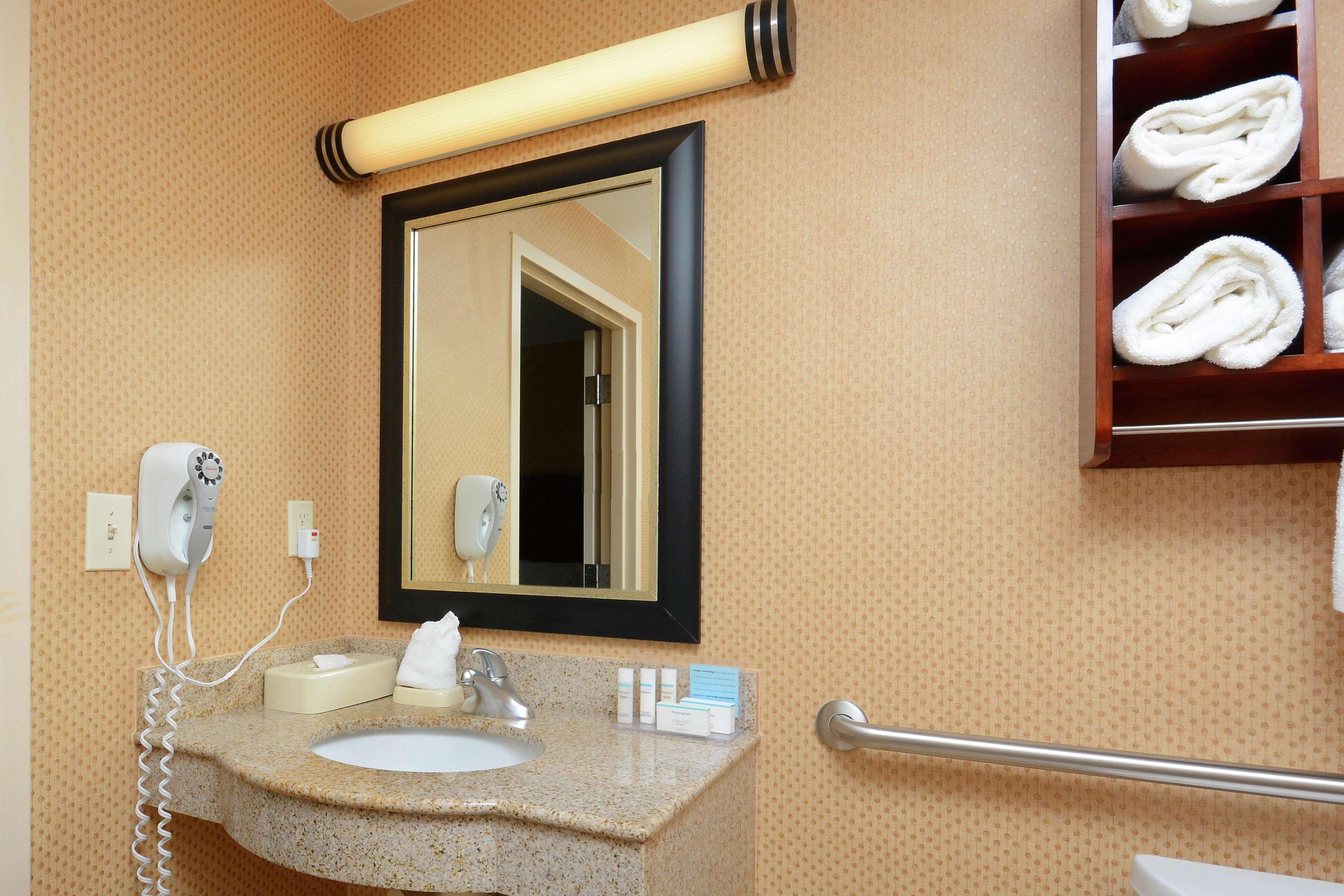 Hampton Inn&Suites Huntersville Extérieur photo